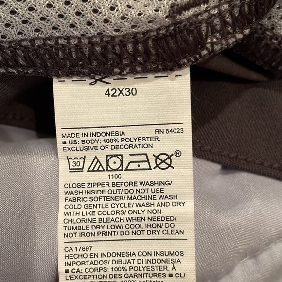 Old Navy Active gray dress pants 42x30 - Picture 4 of 6